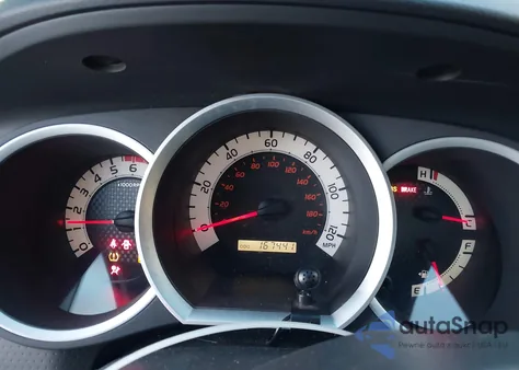 2011 Toyota Tacoma z USA, uszkodzony, nr VIN 5TFPX4EN0BX004937